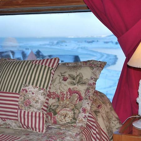 Hosteria Residencia Linares Ushuaia Ngoại thất bức ảnh