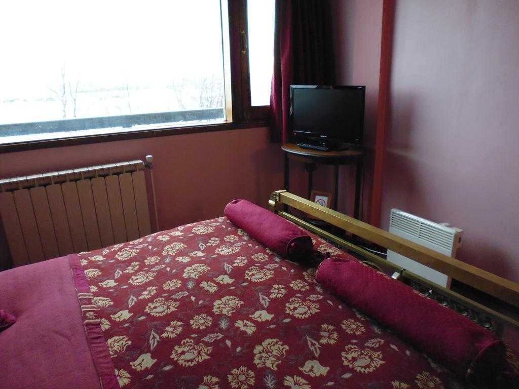 Hosteria Residencia Linares Ushuaia Ngoại thất bức ảnh