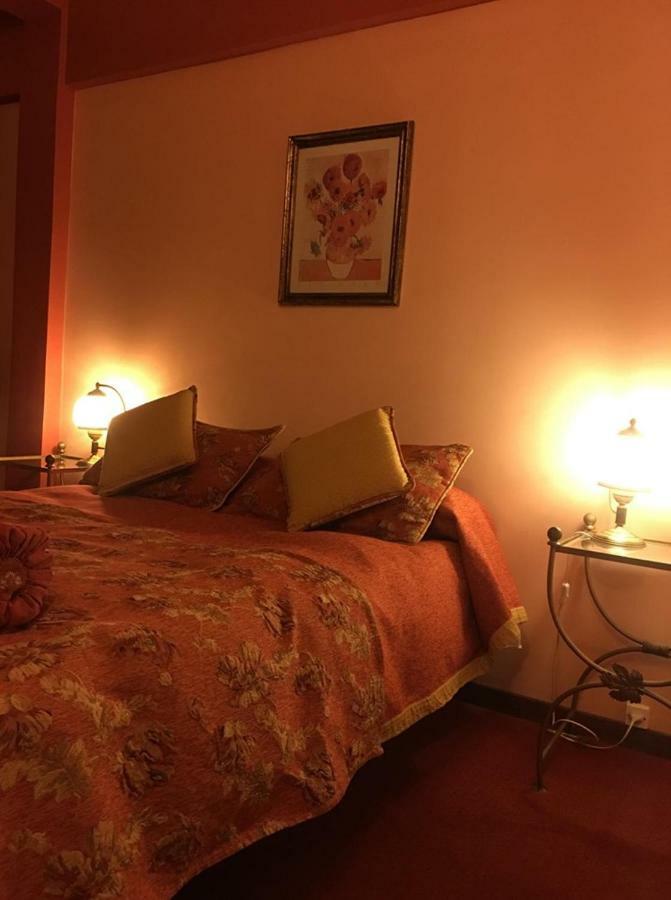 Hosteria Residencia Linares Ushuaia Ngoại thất bức ảnh