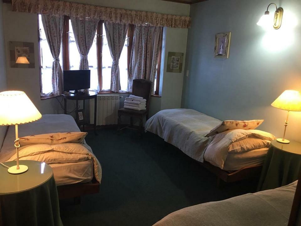 Hosteria Residencia Linares Ushuaia Ngoại thất bức ảnh