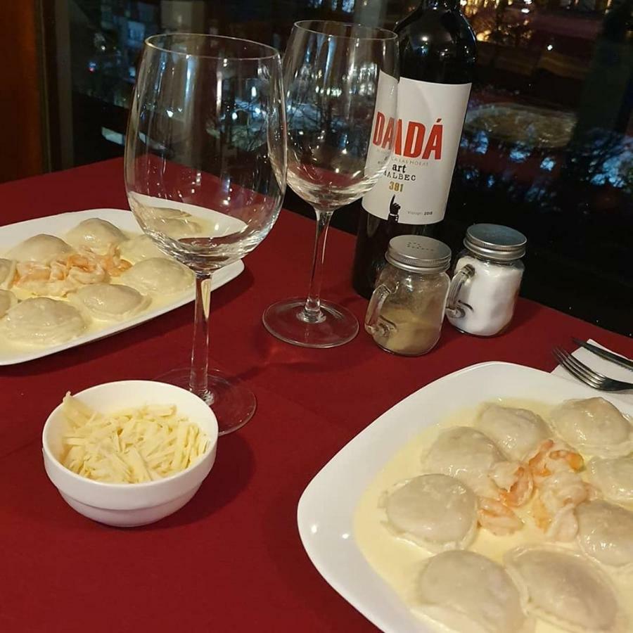 Hosteria Residencia Linares Ushuaia Ngoại thất bức ảnh